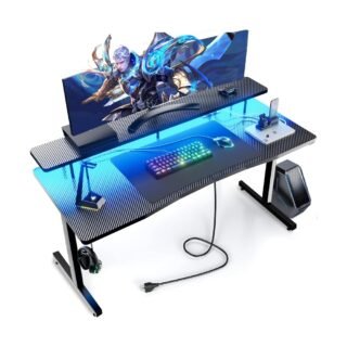 GTRACING Escritorio para juegos de 55 pulgadas con luces LED, escritorio para computadora con soporte para monitor, mesa ergonómica de fibra de carbono con alfombrilla de mouse para oficina en casa